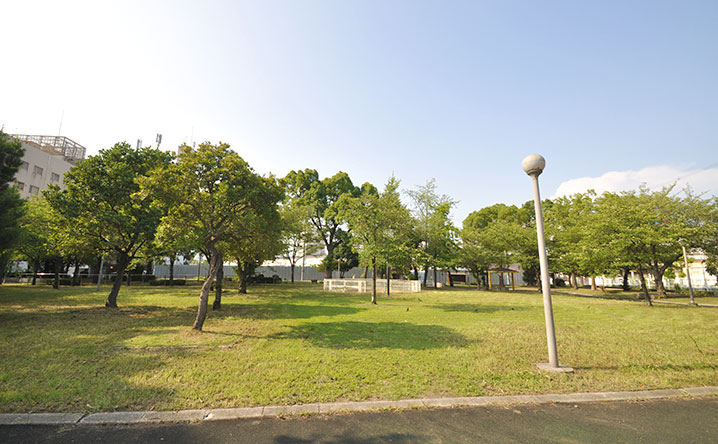 浪速中公園