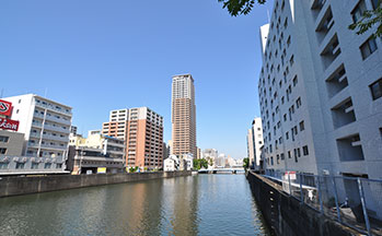 街並み(道頓堀川)