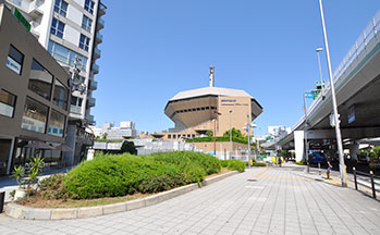 街並み(なんばHatch)