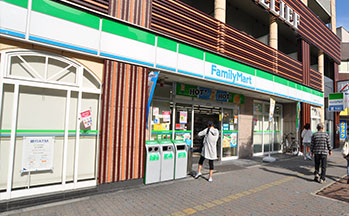 ファミリーマート難波中三丁目店