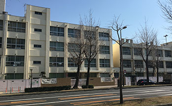 大阪市立難波中学校