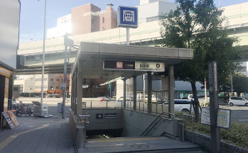 大阪市営地下鉄千日前線「桜川駅」