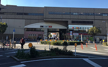 天下茶屋駅(東側)